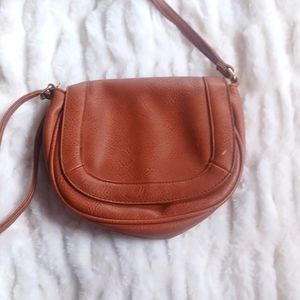 Crossbody purse